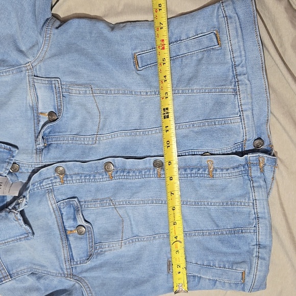 Social Standard By Sanctuary Denim Jacket Strerchy Sz Medium - Picture 9 of 10